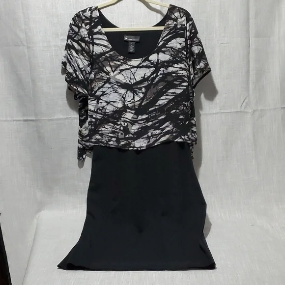 Lane Bryant Black and White Printed Two-Piece Skirt Set - Picture 1 of 4